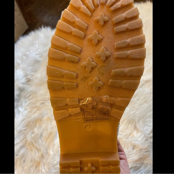 Champagne Metallic Bling Tims combat boots - Picture 6 of 6